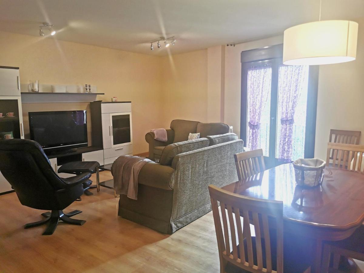 Apartamento en el centro - Riaza Vacacional Exterior foto